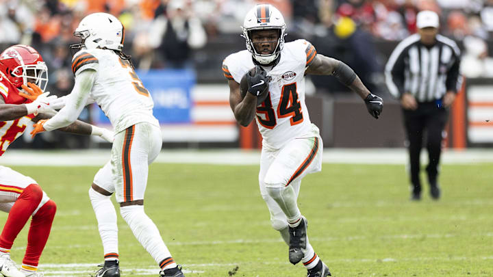 Dec 15, 2024; Cleveland, Ohio, USA; Cleveland Browns running back Jerome Ford (34) runs for a touchdown against the Kansas City Chiefs during the third quarter at Huntington Bank Field. Mandatory Credit: Scott Galvin-Imagn Images