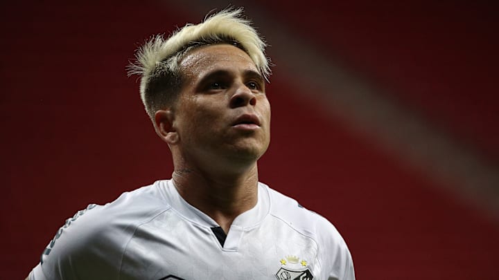 Soteldo pode ser a novidade no time de Odair Hellmann