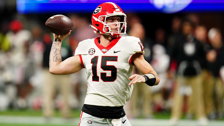 Georgia Bulldogs quarterback Carson Beck (15) 