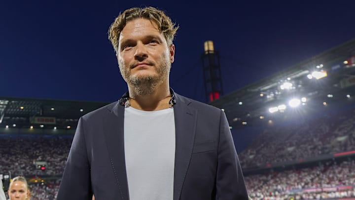 Edin Terzic bleibt auf dem Trainermarkt ein gefragter Mann. 