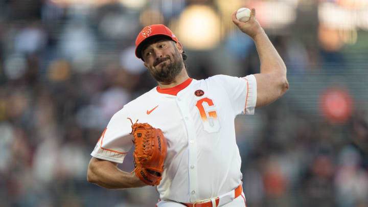 Aug 20, 2024; San Francisco, California, USA; San Francisco Giants pitcher Robbie Ray (23) pitches during the first inning against the Chicago White Sox at Oracle Park. Aug 20, 2024; San Francisco, California, USA; San Francisco Giants pitcher Robbie Ray (23) pitches during the first inning against the Chicago White Sox at Oracle Park.