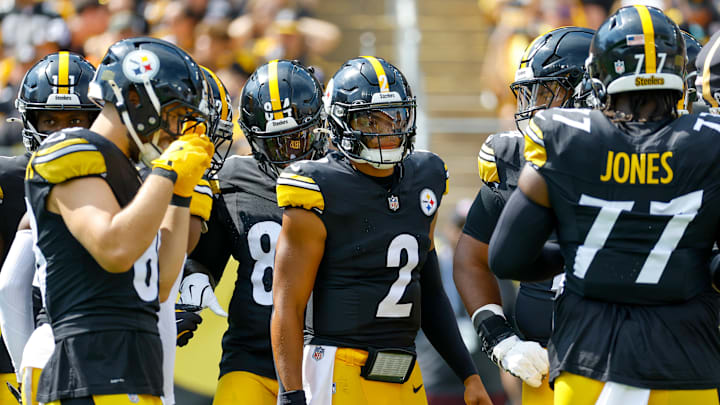 Los Angeles Chargers v Pittsburgh Steelers
