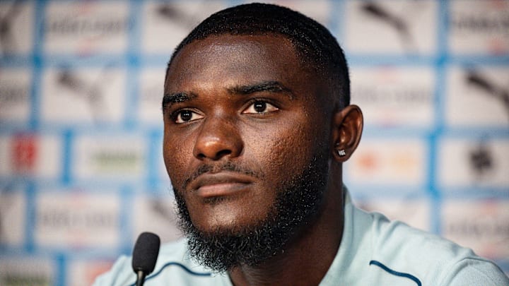 Lilian Brassier va partir durant le mercato d'hiver.