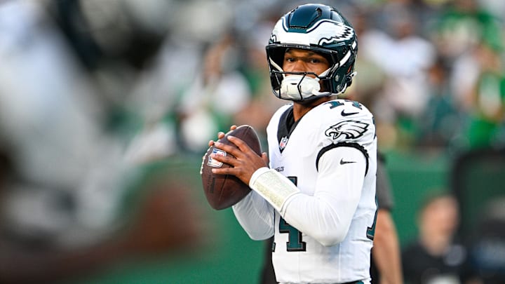 Former Philadelphia Eagles quarterback Dorian Thompson-Robinson signed with the UFL's Orlando Storm Former Philadelphia Eagles quarterback Dorian Thompson-Robinson signed with the UFL's Orlando Storm
