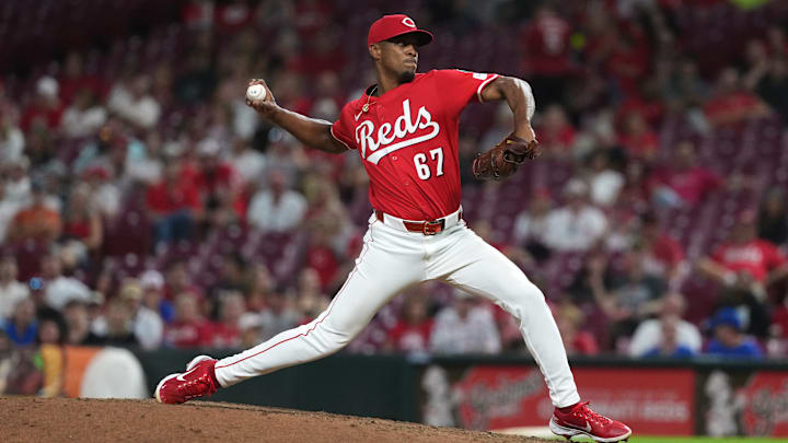 Toronto Blue Jays v Cincinnati Reds