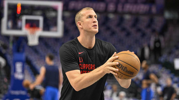 Apr 26, 2024; Dallas, Texas, USA; LA Clippers center Mason Plumlee (44) warms up before the game between the Dallas Mavericks and the LA Clippers during game three of the first round for the 2024 NBA playoffs at the American Airlines Center. Mandatory Credit: Jerome Miron-USA TODAY Sports