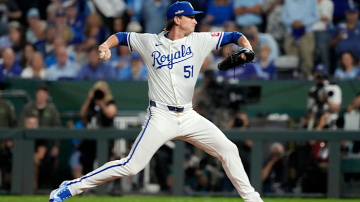 Division Series - New York Yankees v Kansas City Royals - Game 3