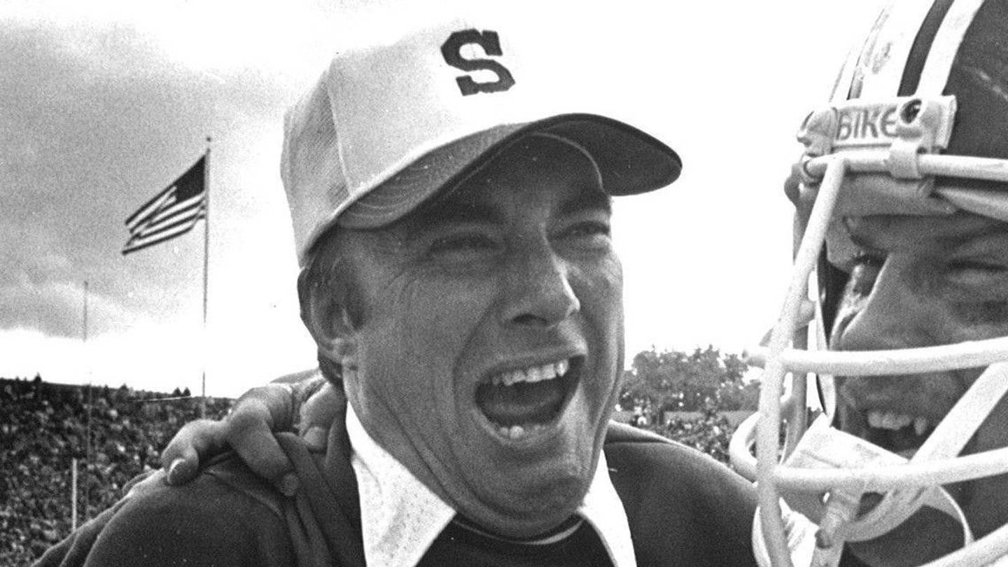 Former MSU O-Lineman, Coach Included on CFB HOF Ballot