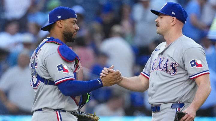Texas Rangers catcher Elias Díaz and pitcher Tyler Alexander.