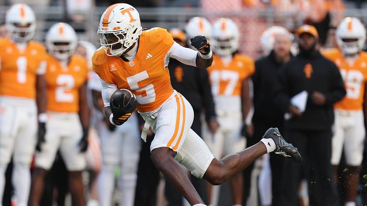 Oct 17, 2026; Knoxville, Tennessee, USA;  Tennessee Volunteers wide receiver TK Keys (5) runs against the Alabama Crimson Tide during the second half at Neyland Stadium.  Mandatory Credit: Randy Sartin-Imagn Images