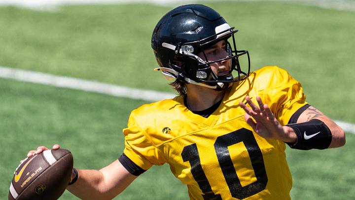 Iowa quarterback Jeremy Hecklinski (10) passes the football April 25, 2026 during the team’s spring practice at Kinnick Stadium in Iowa City, Iowa. Iowa quarterback Jeremy Hecklinski (10) passes the football April 25, 2026 during the team’s spring practice at Kinnick Stadium in Iowa City, Iowa.
