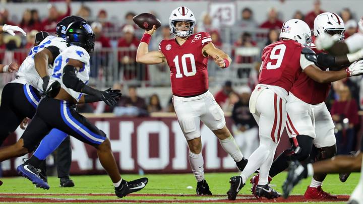 Oklahoma quarterback John Mateer drops back to pass against Kentucky. | Kevin Jairaj-Imagn Images Oklahoma quarterback John Mateer drops back to pass against Kentucky. | Kevin Jairaj-Imagn Images