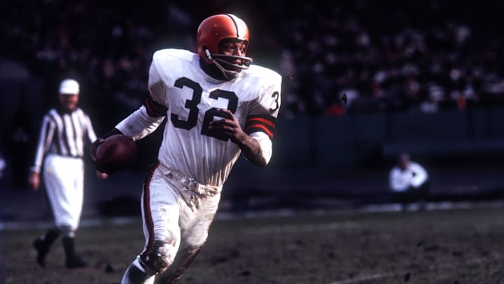 Dec 1965; Cleveland, OH, USA; FILE PHOTO; Cleveland Browns running back (32) Jim Brown
in action during the 1965 season at Cleveland Stadium. Mandatory Credit: Tony Tomsic-USA TODAY NETWORK Dec 1965; Cleveland, OH, USA; FILE PHOTO; Cleveland Browns running back (32) Jim Brown
in action during the 1965 season at Cleveland Stadium. Mandatory Credit: Tony Tomsic-USA TODAY NETWORK
