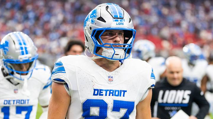 Oct 11, 2026; Glendale, Arizona, USA;  Detroit Lions tight end Sam LaPorta (87) against the Arizona Cardinals at State Farm Stadium.  Mandatory Credit: Mark J. Rebilas-Imagn Images