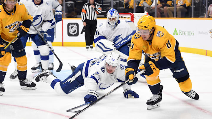 Sep 27, 2023; Nashville, Tennessee, USA; Nashville Predators center Cody Glass (8) plays the puck