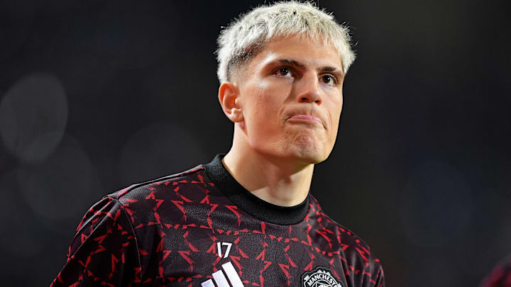 Alejandro Garnacho suffered a knee injury. Alejandro Garnacho suffered a knee injury.