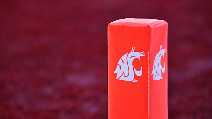 Oct 9, 2021; Pullman, Washington, USA; Washington State Cougars logo on a pylon during a football game against the Oregon State Beavers in the second half at Gesa Field at Martin Stadium. The Cougars won 31-24. Mandatory Credit: James Snook-Imagn Images
