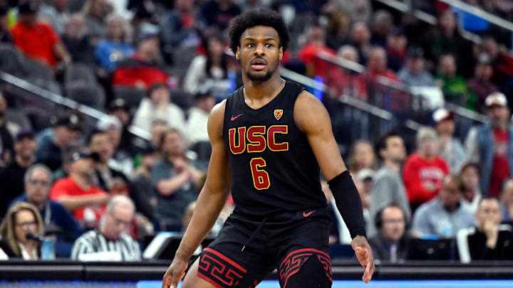 Bronny James juega en el equipo USC Trojans de la Universidad del Sur de California
