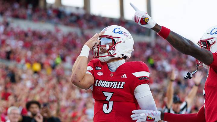 Sep 11, 2026; Louisville, Kentucky, USA; Louisville Cardinals quarterback Lincoln Kienholz (3) celebrates after scoring a touchdown during the game against Villanova Wildcats at L&N Federal Credit Union Stadium. Mandatory Credit: Chris Carter-Imagn Images Sep 11, 2026; Louisville, Kentucky, USA; Louisville Cardinals quarterback Lincoln Kienholz (3) celebrates after scoring a touchdown during the game against Villanova Wildcats at L&N Federal Credit Union Stadium. Mandatory Credit: Chris Carter-Imagn Images