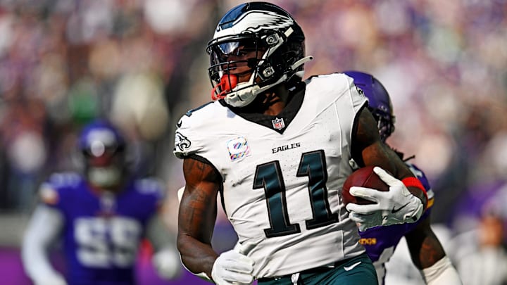Oct 19, 2025; Minneapolis, Minnesota, USA; Philadelphia Eagles wide receiver A.J. Brown (11) makes a catch during the first half against the Minnesota Vikings at U.S. Bank Stadium. Mandatory Credit: Jeffrey Becker-Imagn Images Oct 19, 2025; Minneapolis, Minnesota, USA; Philadelphia Eagles wide receiver A.J. Brown (11) makes a catch during the first half against the Minnesota Vikings at U.S. Bank Stadium. Mandatory Credit: Jeffrey Becker-Imagn Images