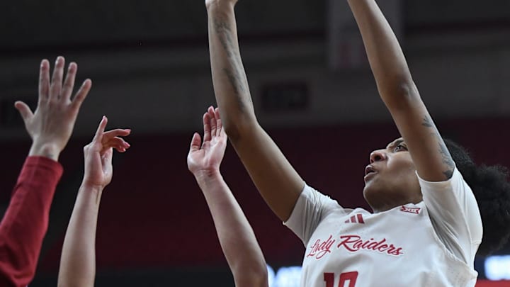 Texas Tech's Sidney's Love shoots 