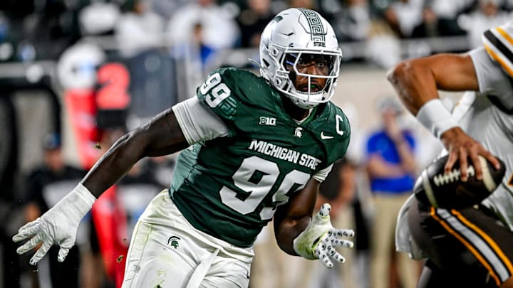 Michigan State's Quindarius Dunnigan pursues Western Michigan's Brady Jones during the fourth quarter on Friday, Aug. 29, 2025, in East Lansing.