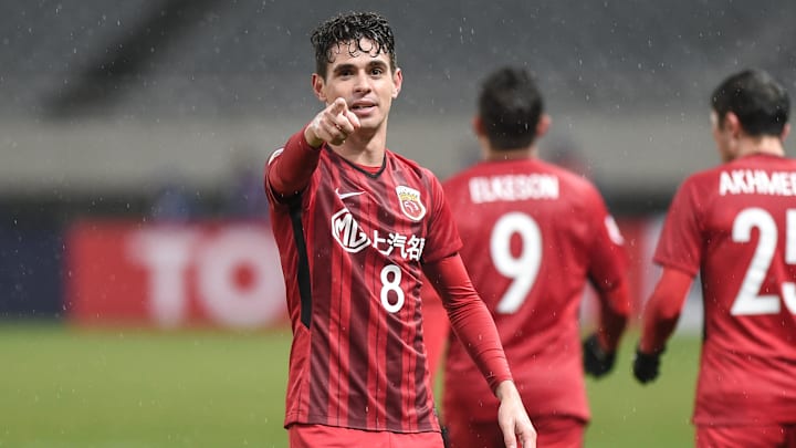 A janela fechou e o Flamengo ficou sem o meia Oscar. 