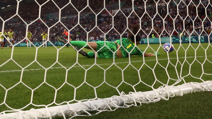 Atleta teve participação decisiva em duelo deste sábado