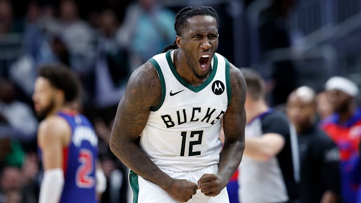 Detroit Pistons v Milwaukee Bucks