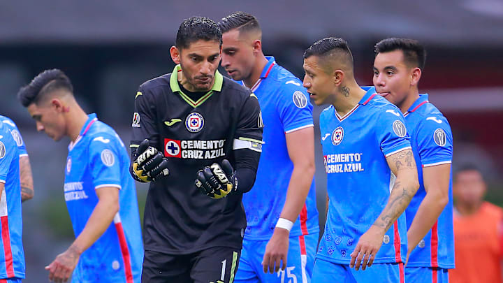Jugadores de Cruz Azul en un partido. Jugadores de Cruz Azul en un partido.