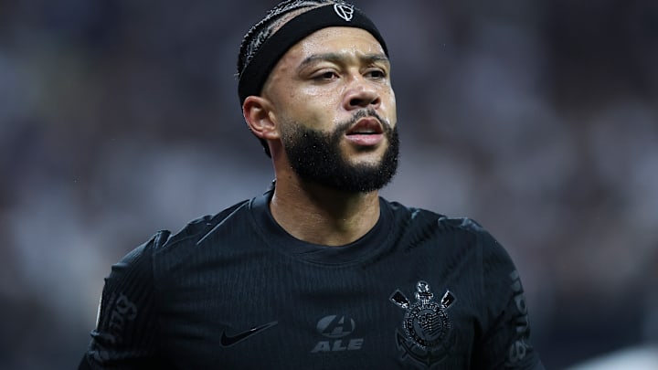 Memphis Depay comanda vitória do Corinthians contra o Cruzeiro