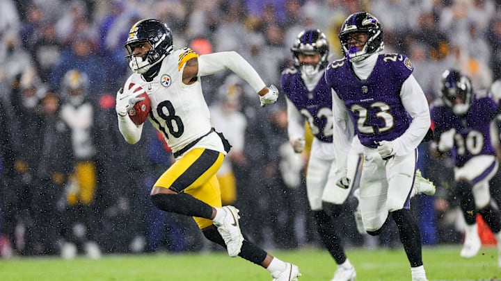 Pittsburgh Steelers v Baltimore Ravens