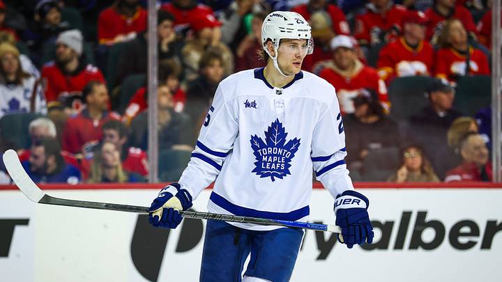 Feb 2, 2026; Calgary, Alberta, CAN; Toronto Maple Leafs defenseman Brandon Carlo (25) against the Calgary Flames during the second period at Scotiabank Saddledome. Mandatory Credit: Sergei Belski-Imagn Images Feb 2, 2026; Calgary, Alberta, CAN; Toronto Maple Leafs defenseman Brandon Carlo (25) against the Calgary Flames during the second period at Scotiabank Saddledome. Mandatory Credit: Sergei Belski-Imagn Images