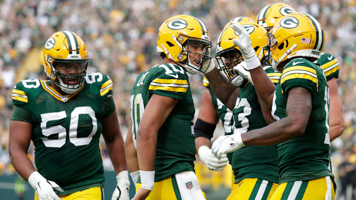 Green Bay Packers quarterback Jordan Love (10)
