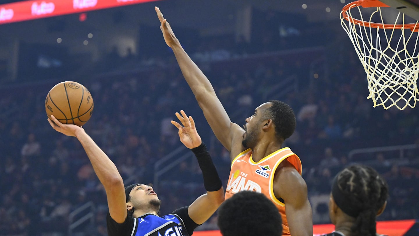 Evan Mobley Becomes Fastest Cavaliers Player To Reach Major Defensive Milestone