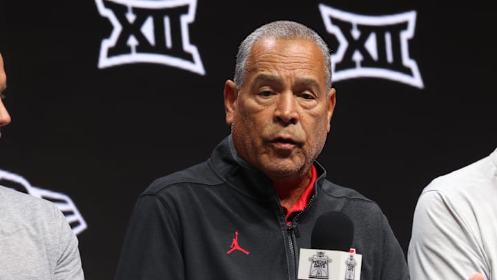 Houston Cougars head coach Kelvin Sampson speaks to media during Big 12 Men's Basketball media day at T-Mobile Center.
