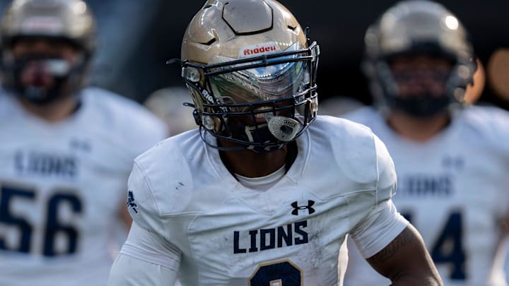 On Wednesday, 2025 3-star running back Tylik Hill officially signed with Syracuse football. He was stellar as a senior.