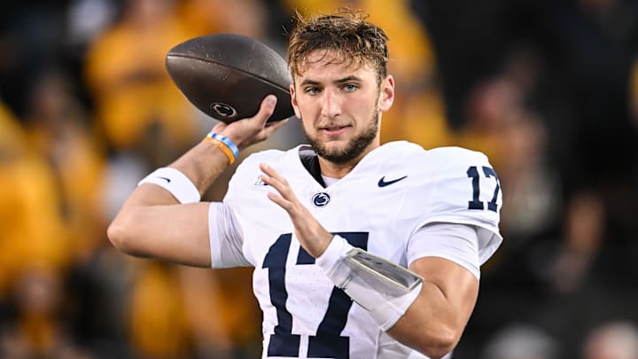 Penn State Nittany Lions quarterback Ethan Grunkemeyer (17)