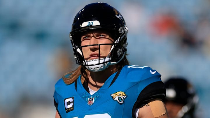 Jacksonville Jaguars quarterback Trevor Lawrence (16) warms up before an NFL football matchup Sunday, Dec. 1, 2024 at EverBank Stadium in Jacksonville, Fla. [Corey Perrine/Florida Times-Union]