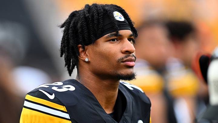 Pittsburgh Steelers cornerback Daylen Everette Pittsburgh Steelers cornerback Daylen Everette
