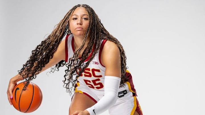 USC Trojans point guard Talia von Oelhoffen/ taliavonoelhoffen / Instagram