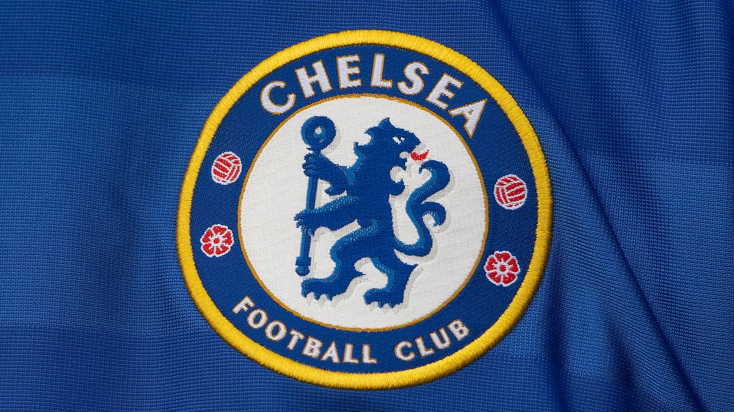 Chelsea Transfers Mathis Amougou to Strasbourg After Six Months