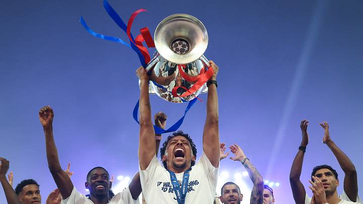 TOPSHOT-FBL-EUR-C1-PSG-BACKTOBACK TOPSHOT-FBL-EUR-C1-PSG-BACKTOBACK