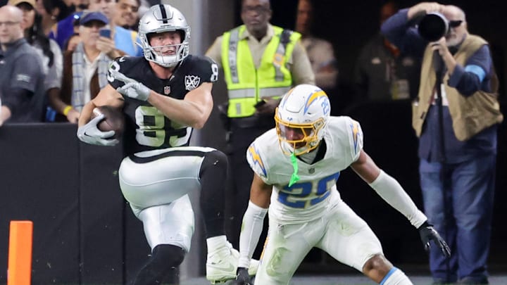 Los Angeles Chargers v Las Vegas Raiders