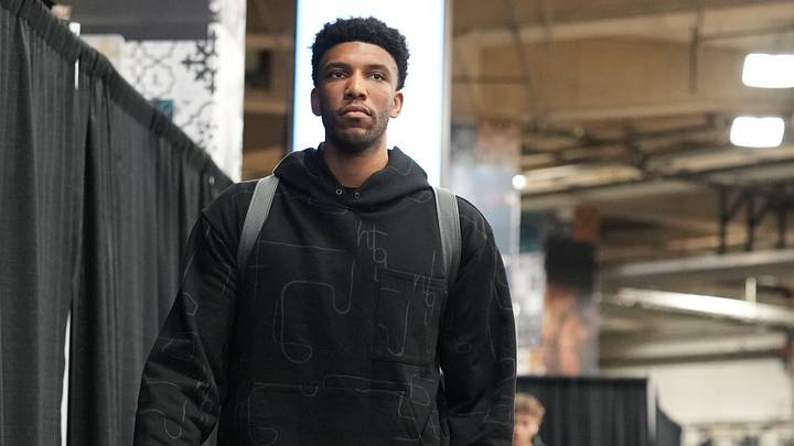 Frost Bank Center, James Wiseman