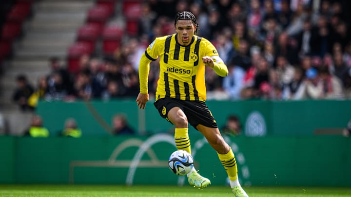 Nnamdi Collins kickt künftig für die Eintracht Nnamdi Collins kickt künftig für die Eintracht