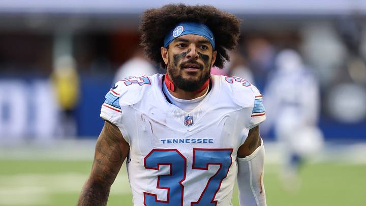 Oct 18, 2026; Indianapolis, Indiana, USA; Tennessee Titans safety Amani Hooker (37) after the game against the Indianapolis Colts at Lucas Oil Stadium. Mandatory Credit: Trevor Ruszkowski-Imagn Images Oct 18, 2026; Indianapolis, Indiana, USA; Tennessee Titans safety Amani Hooker (37) after the game against the Indianapolis Colts at Lucas Oil Stadium. Mandatory Credit: Trevor Ruszkowski-Imagn Images