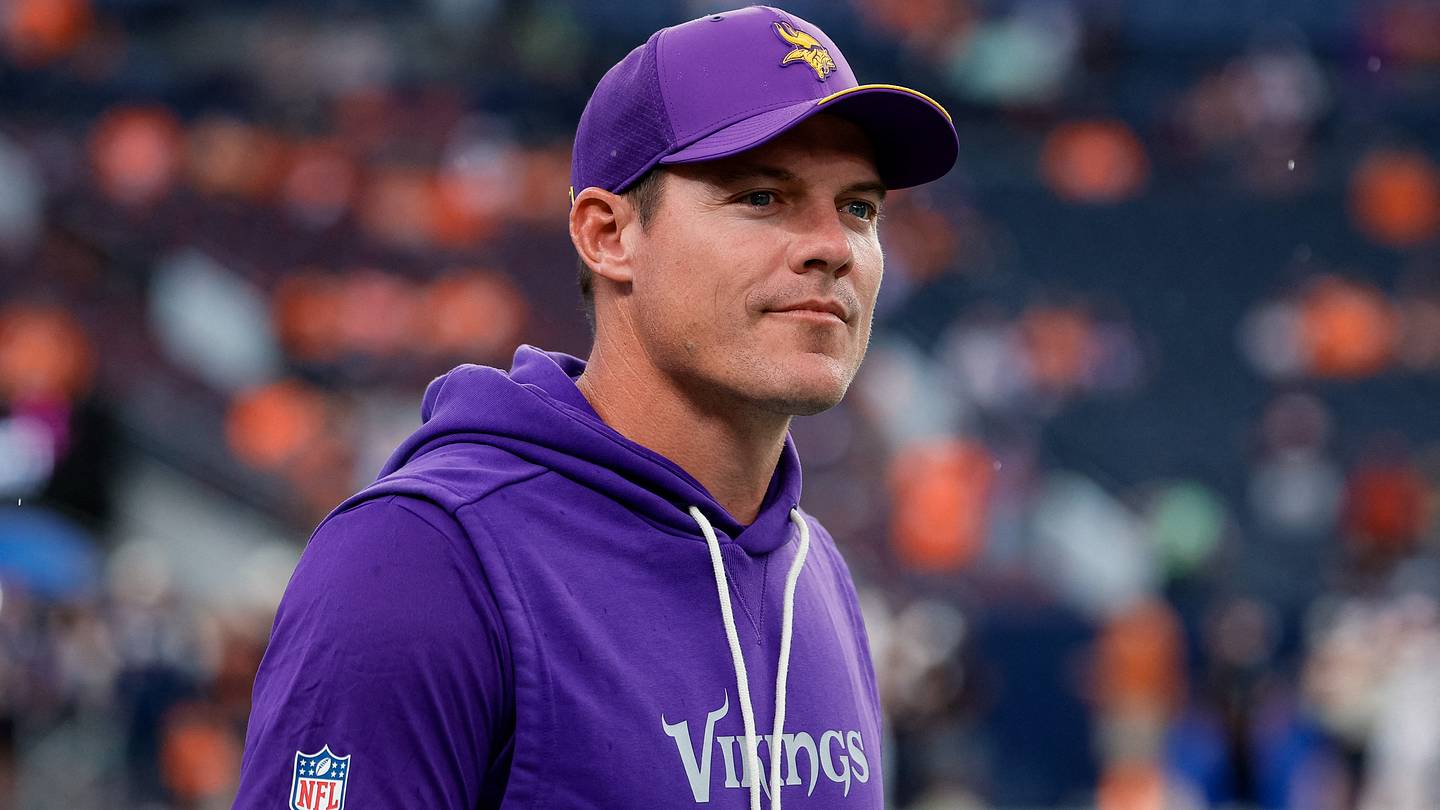 3-Step Vikings Guide to a Successful Vikings Trade Deadline for GM Nolan Teasley