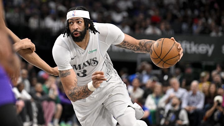 Dallas Mavericks forward Anthony Davis (3) drives to the basket against the Toronto Raptors during the second half at the American Airlines Center. Mandatory Credit: Jerome Miron-Imagn Images Dallas Mavericks forward Anthony Davis (3) drives to the basket against the Toronto Raptors during the second half at the American Airlines Center. Mandatory Credit: Jerome Miron-Imagn Images