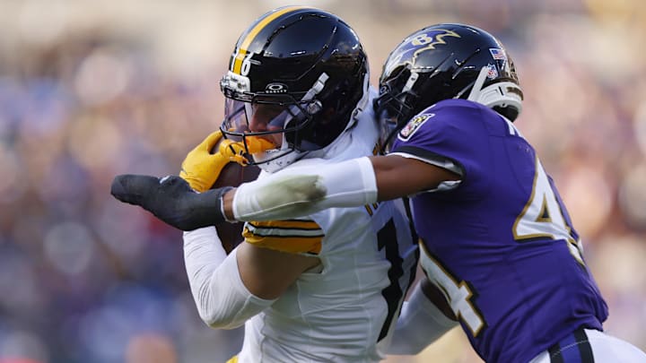 Pittsburgh Steelers WR Adam Thielen Pittsburgh Steelers WR Adam Thielen